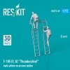 RESKIT RSF72-0059 F-105 (F, G) Thunderchief male pilots on access ladder (2 pcs) (3D Printed) (1/72)